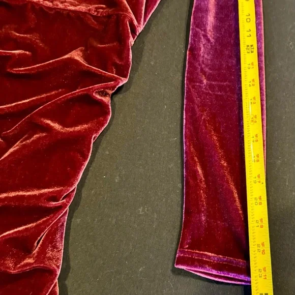 Lulus Elegant Velvet Long Sleeve Dress in Rich Mauve Purple Sz XS - Picture 4 of 16